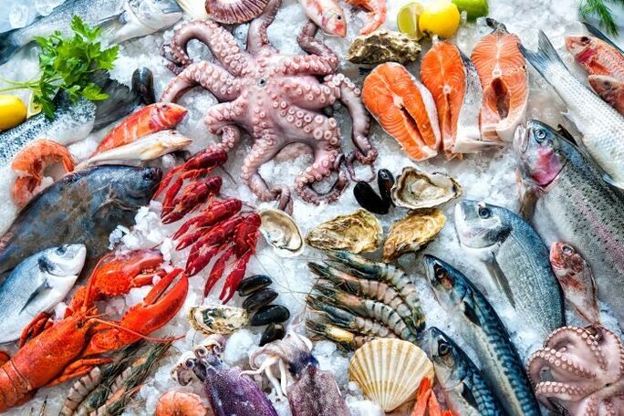 Aneka makanan laut dalam makanan pria untuk produksi testosteron